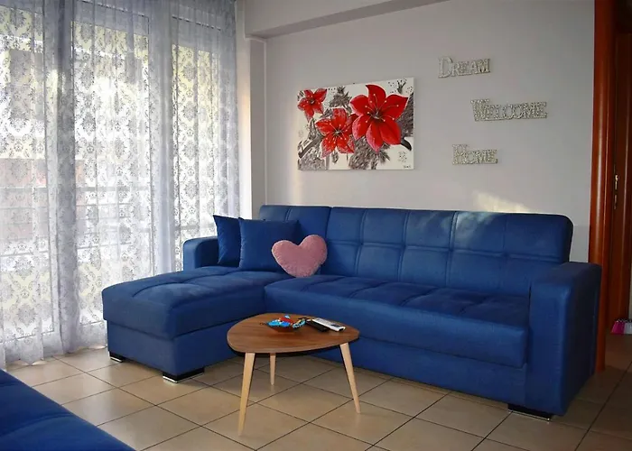 Chara's Apartman Kavála